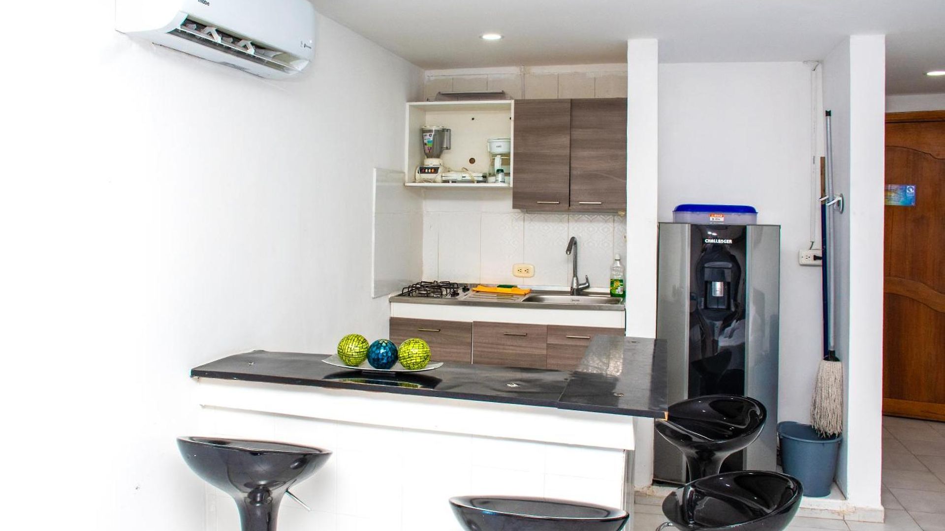 Lindo Apto Amoblado Conquistador Apartamento *